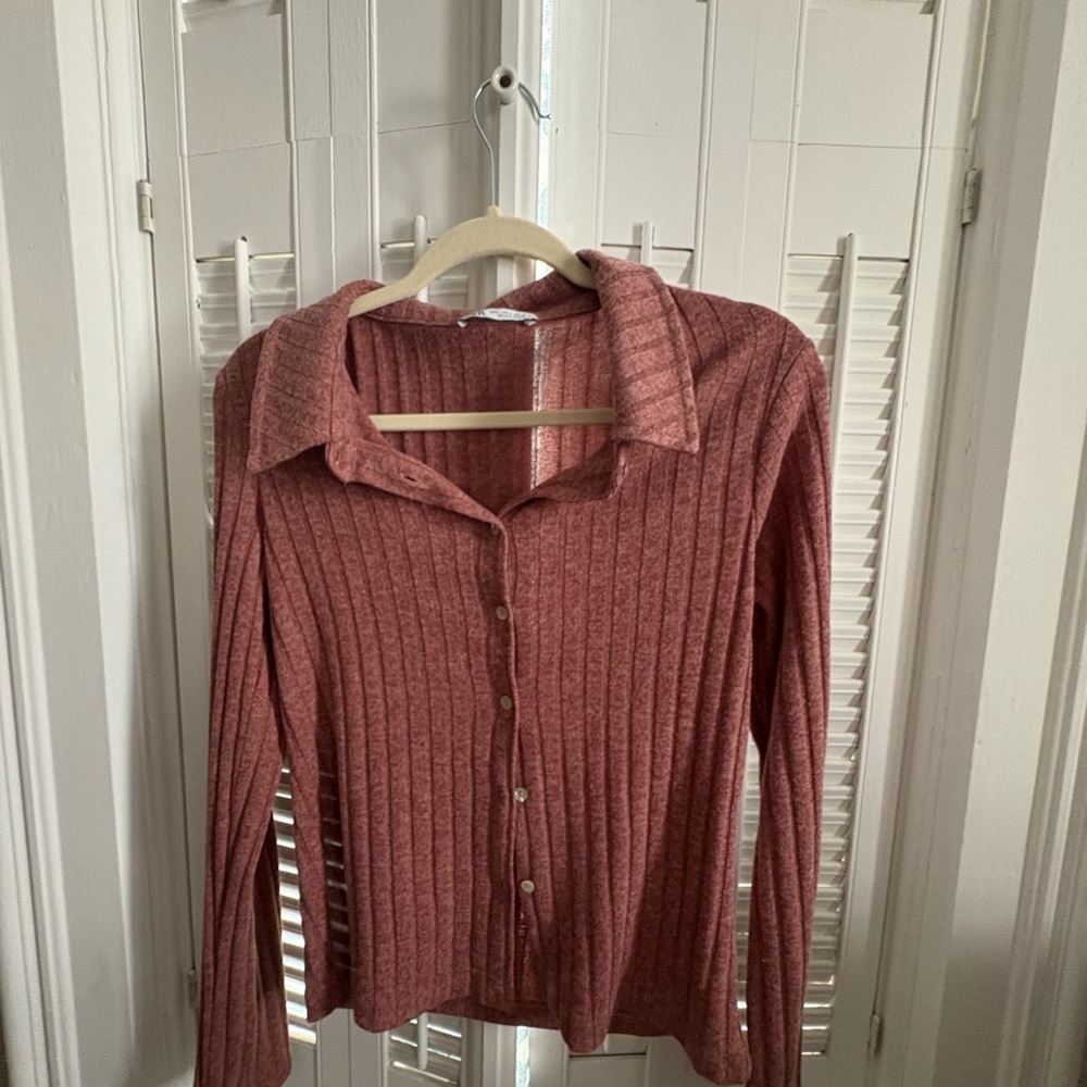 Zara Ribbed Button-Down sweater - Rose/burgundy